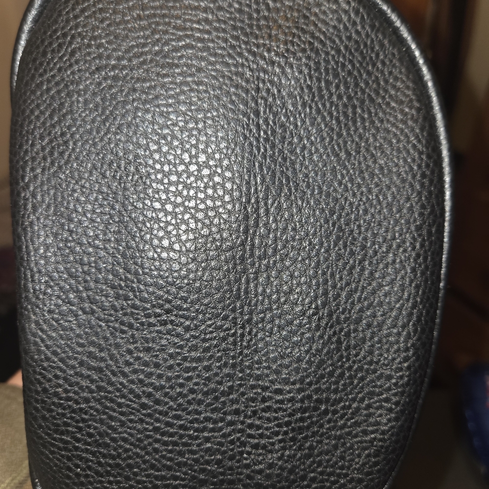 Black Studded Skull Handbag - Picture 4 of 4